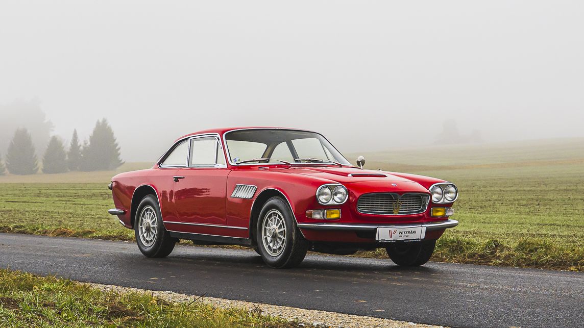 Rychlé a vzrušující cestování ve stylu: Skvostné Maserati Sebring vás přenese do nádherných 60. let